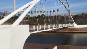 הקמת גשר נחל חדרה - א.ל. טרנס
